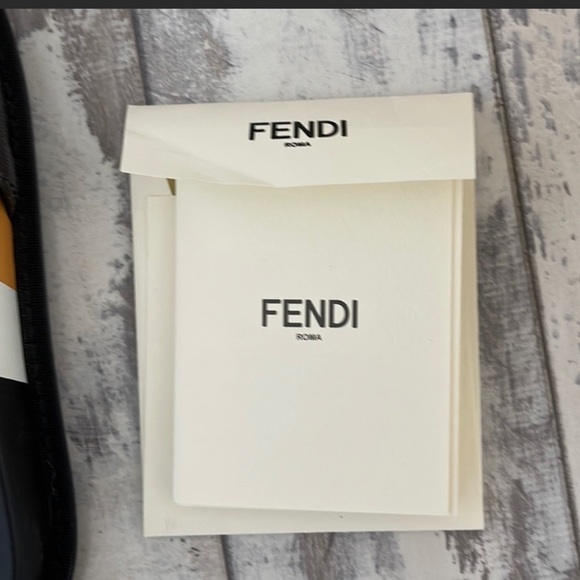 😍Authentic FENDI slides. Size 37. Flawless! Worn once indoors. - Picture 5 of 7